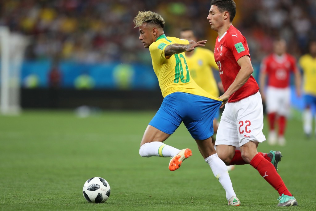 Neymar bem que tentou, mas não conseguiu furar a rede suíça. Com isso, Brasil empatou em 1x1 e fica na segunda colocação da chave E - Foto: Lucas Figueiredo/CBF