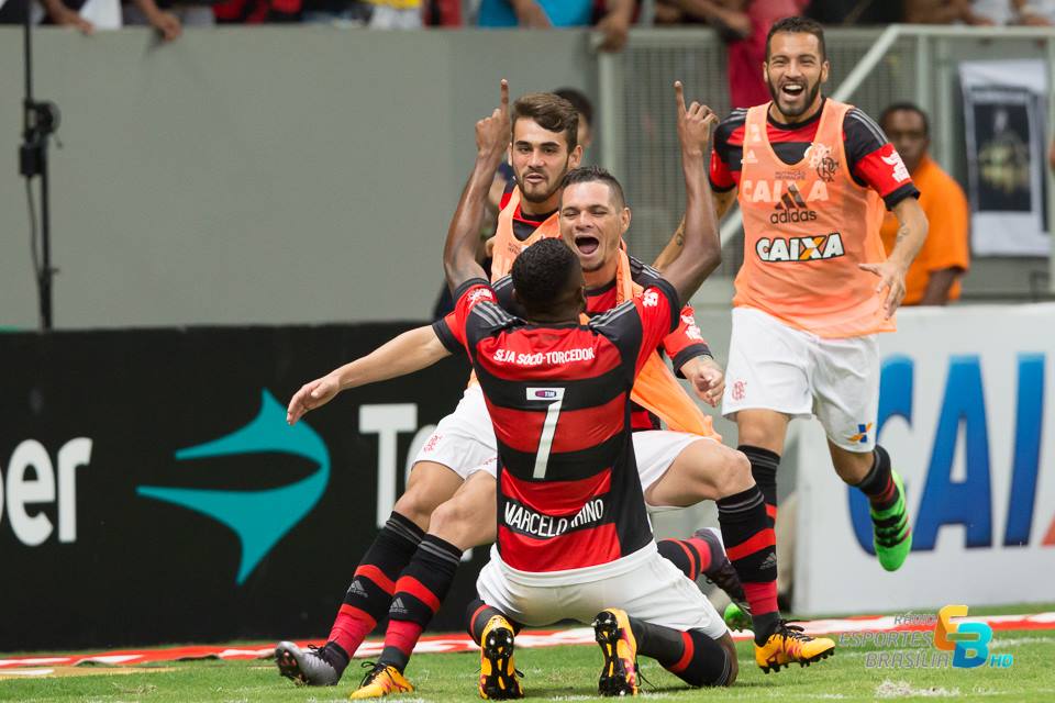 Marcelo Cirino (7) entra no segundo tempo e abre o placar para o Flamengo - Foto: Carlos Teixeira Campina/Agência EB