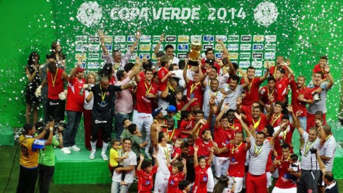 Brasília campeão da Copa Verde 2014 contra Paysandu (Créditos: Reprodução Internet)