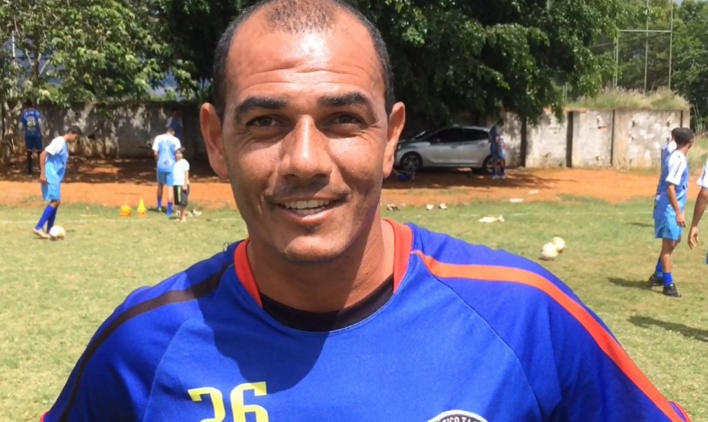 O ex-goleiro Abraão Hildo, de 36 anos, é o novo presidente do Brazlândia, sucedendo a Moacir Ruthes - Foto: Pedro Breganholi/C.A. Taguatinga
