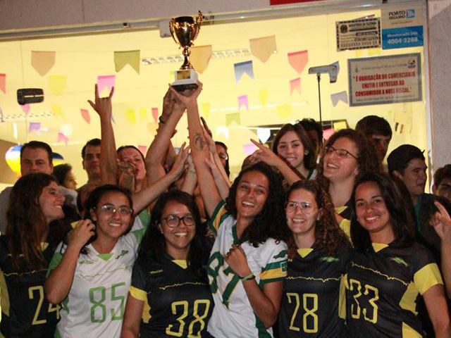 Flag Feminino do Alligators fez 232 pontos e não sofreu nenhum na competição - Foto: Divulgação