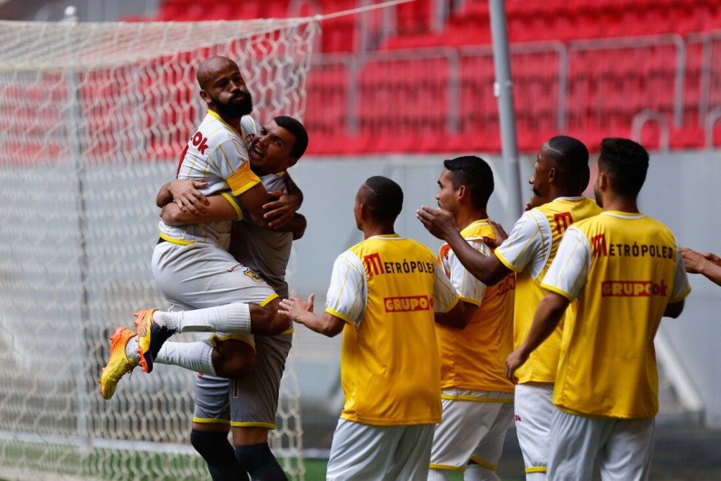 Nunes comemora gol da vitória diante do Bolamense - Foto: Daniel Ferreira/Metropoles.com