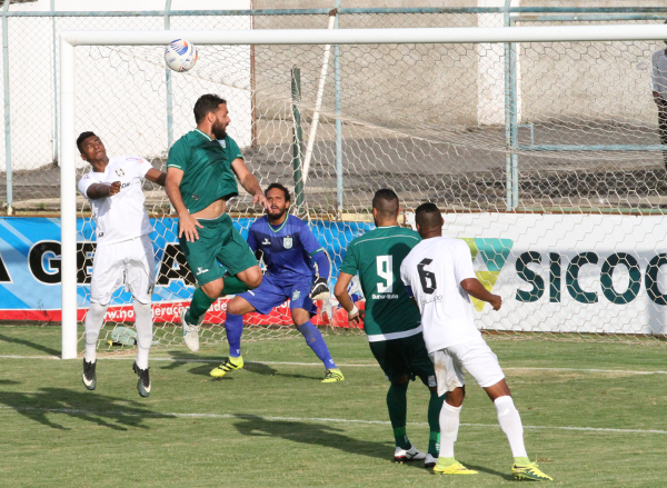 Gama abriu o placar na reta final do primeiro tempo - Foto: ceilandiaec.com.br