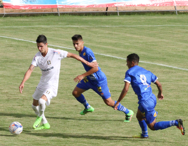 Ceilândia venceu, de virada, por 2x1 e enfrenta Brasiliense na grande final do Candangão 2017 - Foto: ceilandiaec.com.br