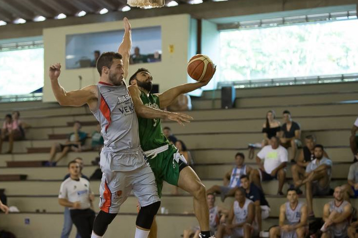 Cerrado Basquete foi campeão invicto do Candangão 2017 de basquete - Foto: Carlos Teixeira/Agência EB
