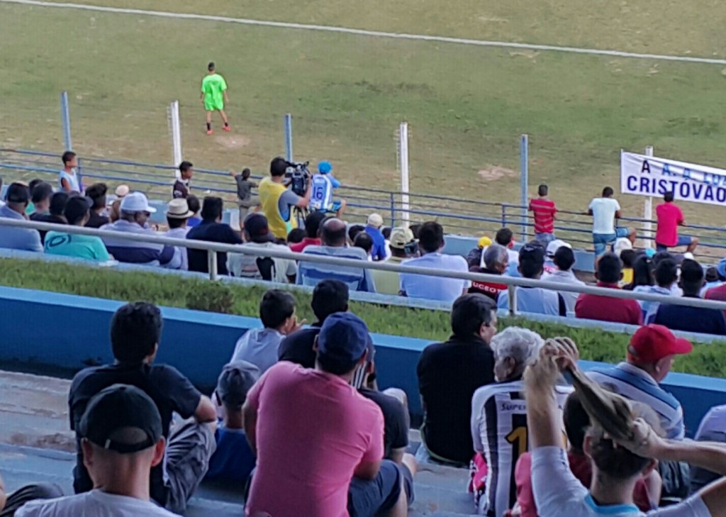 Estádio Serra do Lago é o palco do futebol luzianiense - Foto: Divulgação