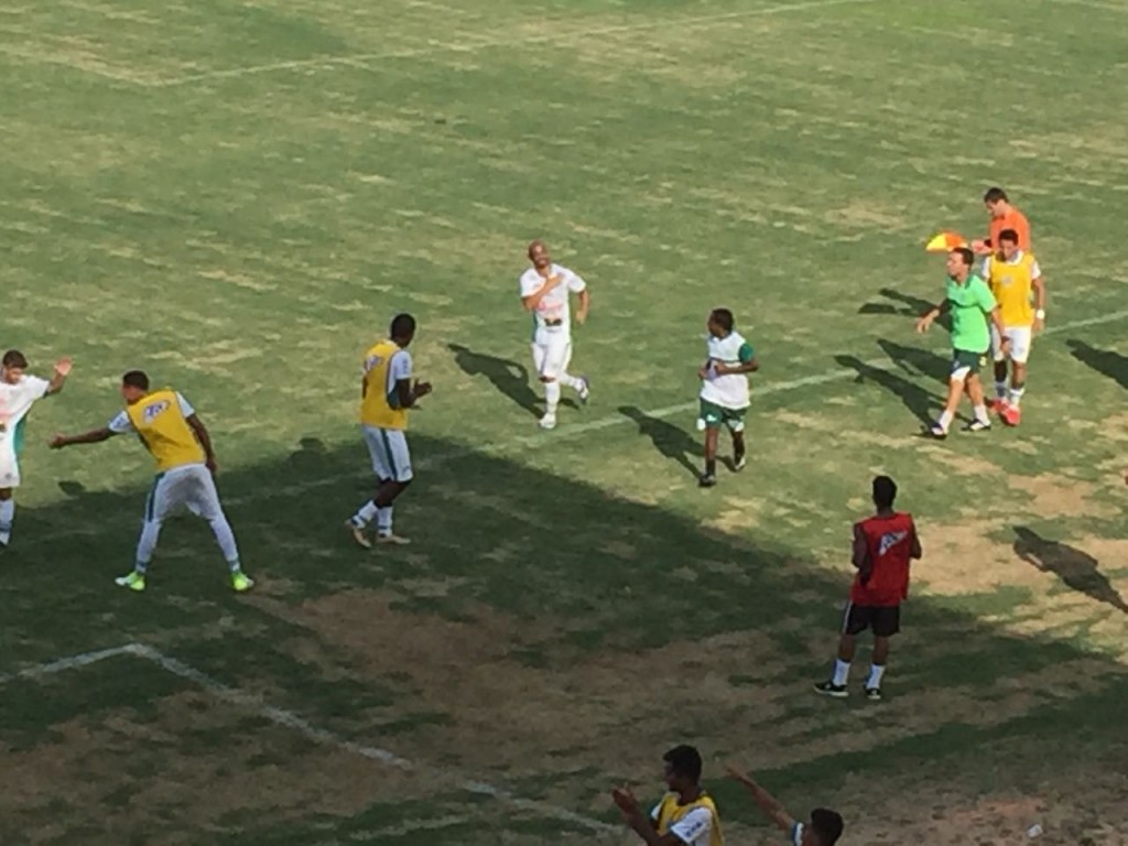 Wesley Brasília marca dois gols para o Formosa, mas Tsunami do Cerrado cede empate para o azulino goiano - Foto: Felix Neto/Agência EB