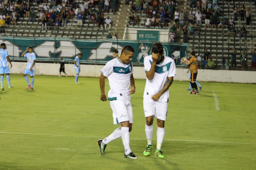 Alvinho  (D) estreou como titular e marcou gol da vitória do Gama sobre o Luziânia - Foto: Douglas Oliveira/S.E.Gama
