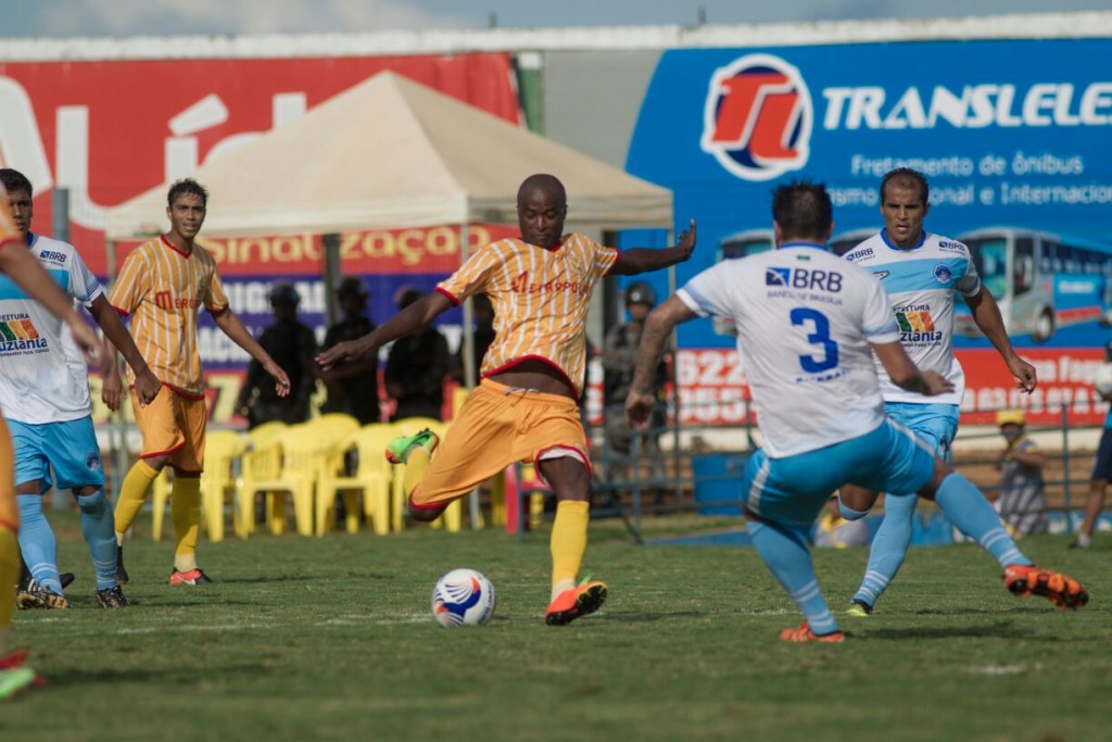 Brasiliense foi melhor no jogo, mas tanto o jacaré, quanto o Luziânia, se classificaram para as quartas do Candangão - Foto: Tiago Vieira/Brasiliense FC