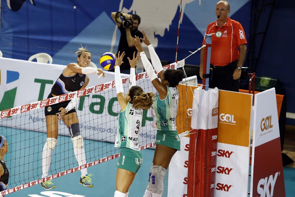 Brasília Vôlei venceu o Pinheiros por 3x0 em pleno ginásio do Pinheiros - Foto: Gaspar Nóbrega/Inovafoto