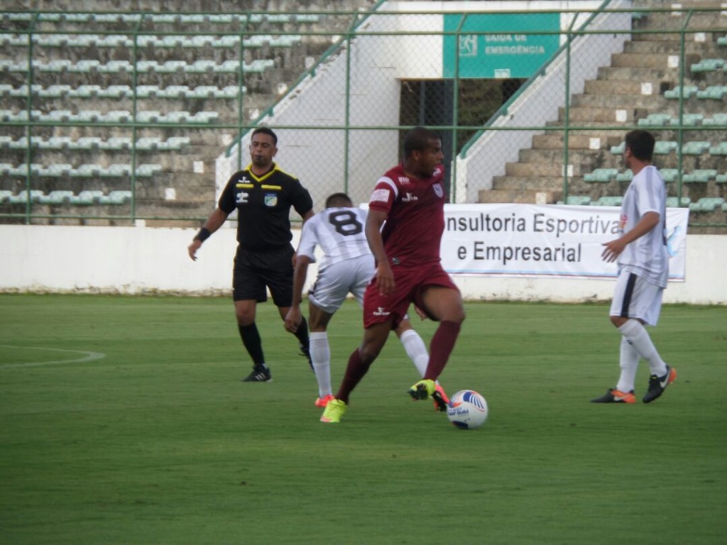 Santa Maria e Sobradinho se enfrentaram no Bezerrão e empataram em 1x1. Agora, equipes disputam as quartas de final - Foto: Marcelo Gonçalo/SE Santa Maria