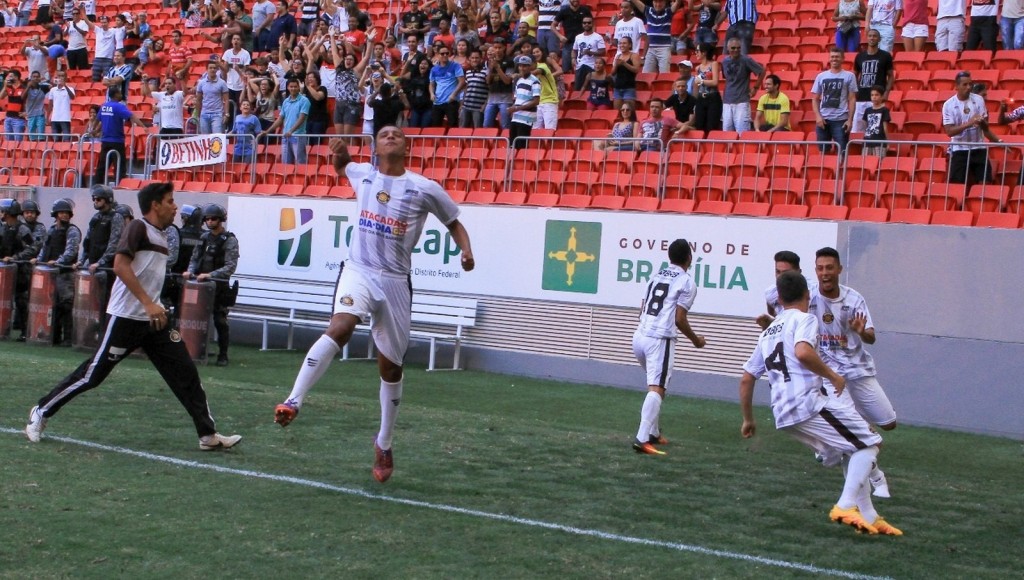 Sobradinho vence o Santa Maria por 1x0, reverte a vantagem e, nos pênaltis, se classifica para as semifinais - Foto: Milo Resende/Sobradinho EC